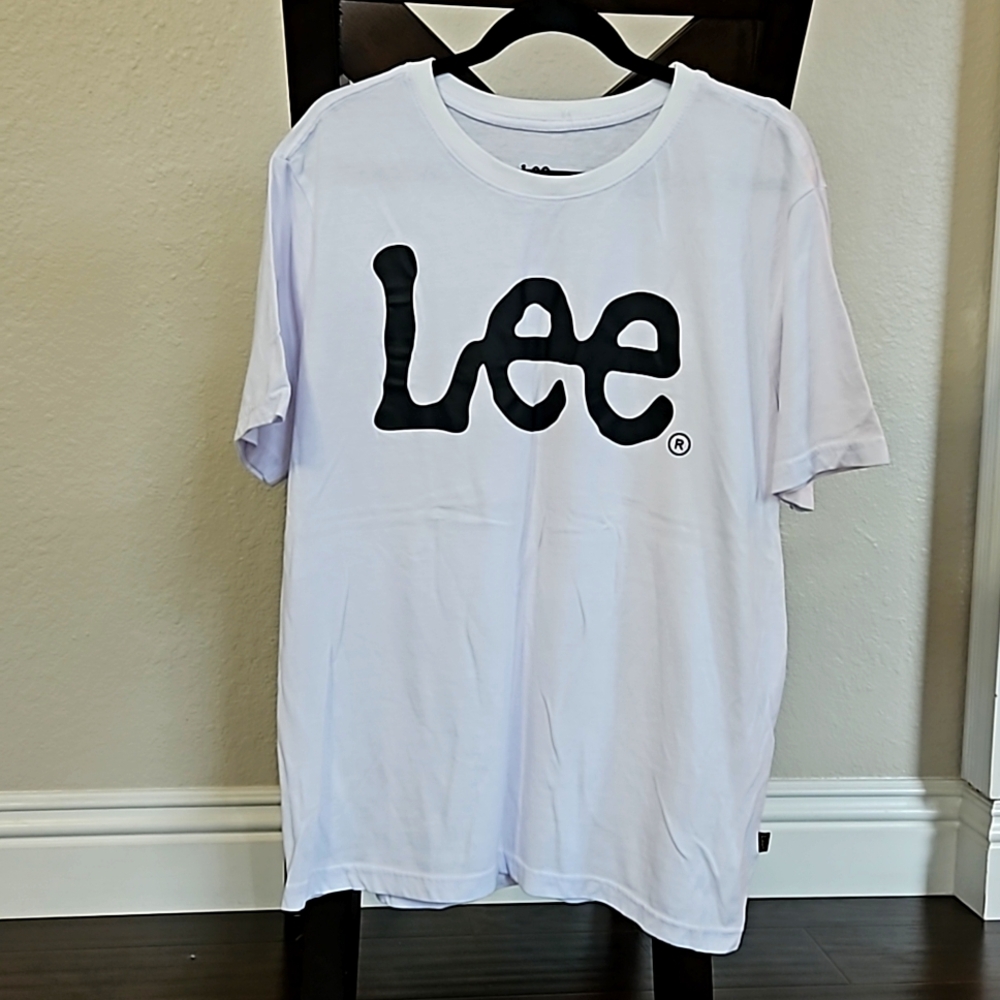 NWOT LEE Mens T-shirt size: L